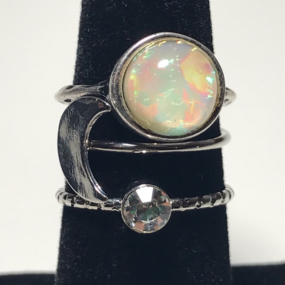 Jewelry - 3 piece ring set